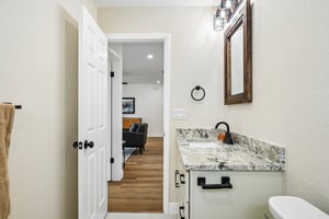 39th Ln-S0608-040.jpg