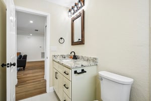 39th Ln-S0608-041.jpg