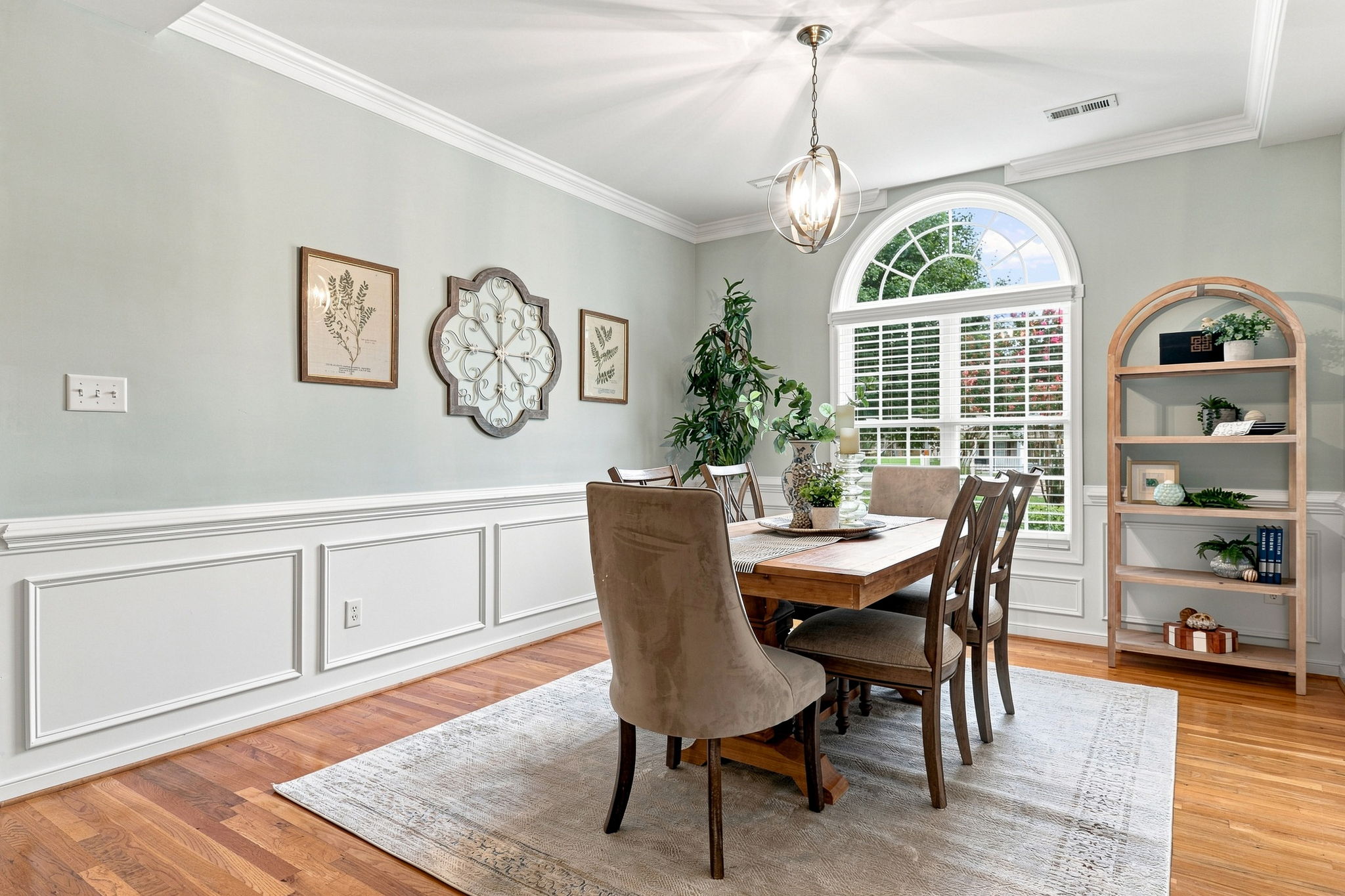 17-Dining Room