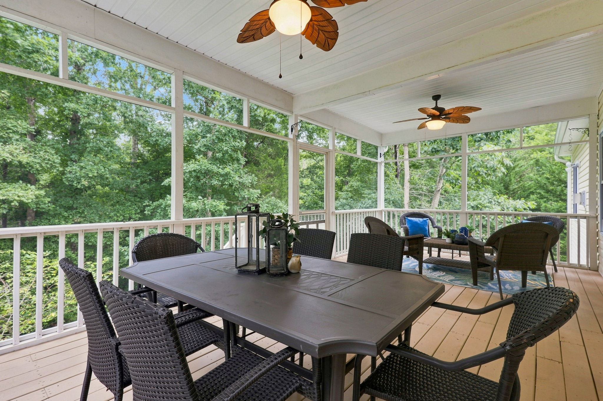 30-Screened Porch