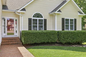 04-Exterior Front