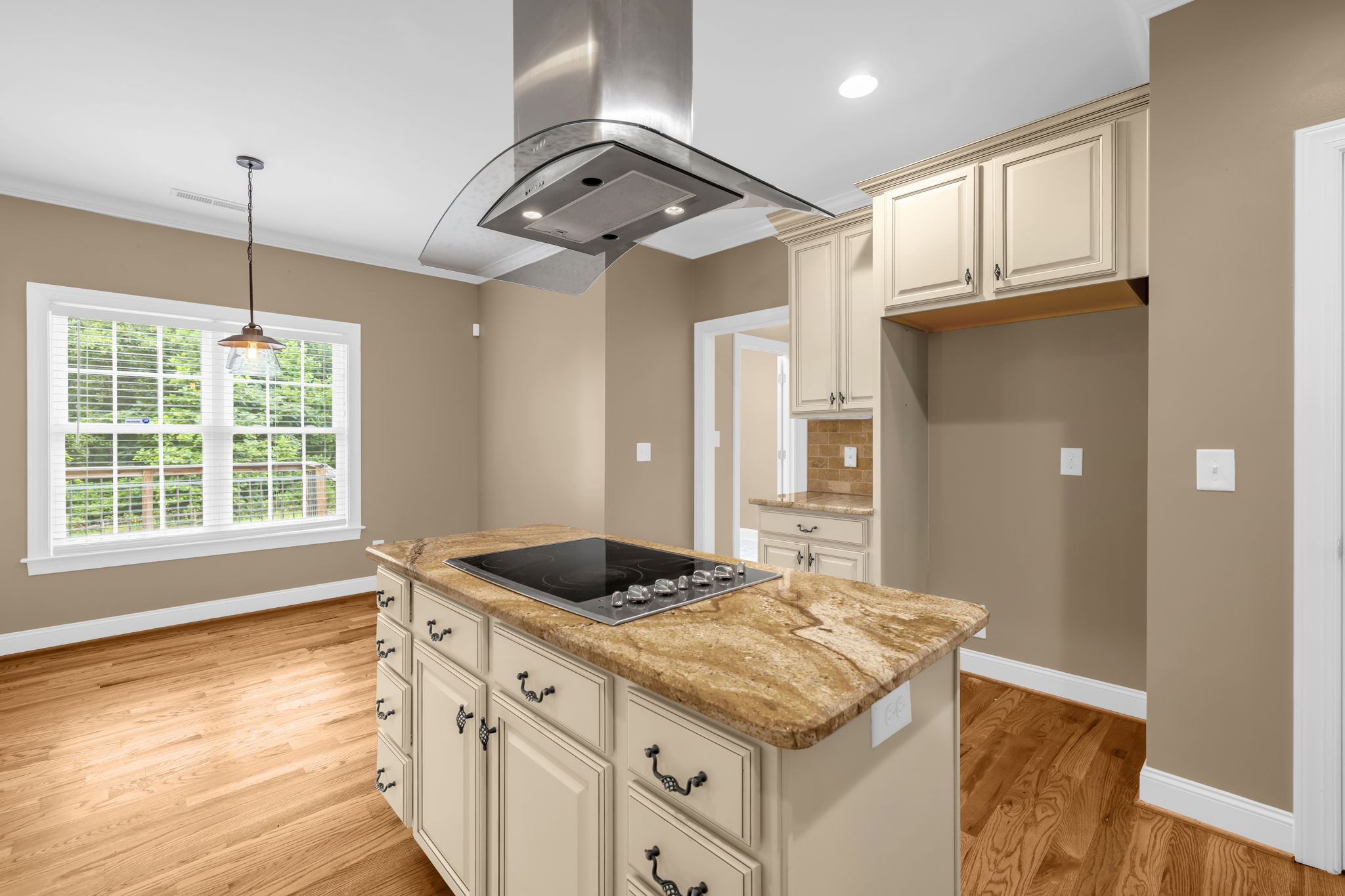 9127 County Line Rd-15