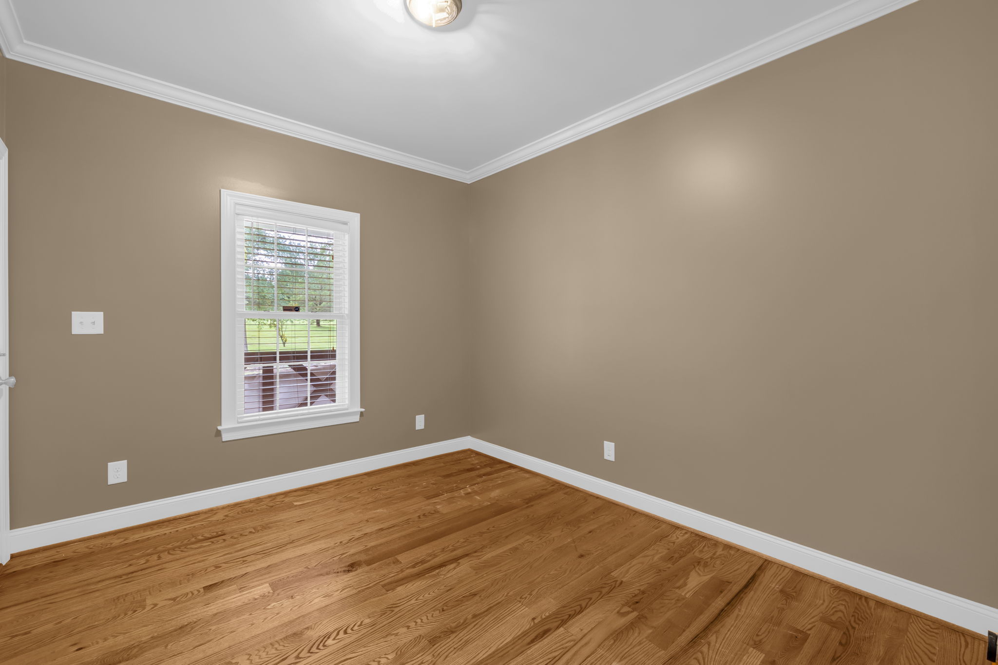 9127 County Line Rd-25
