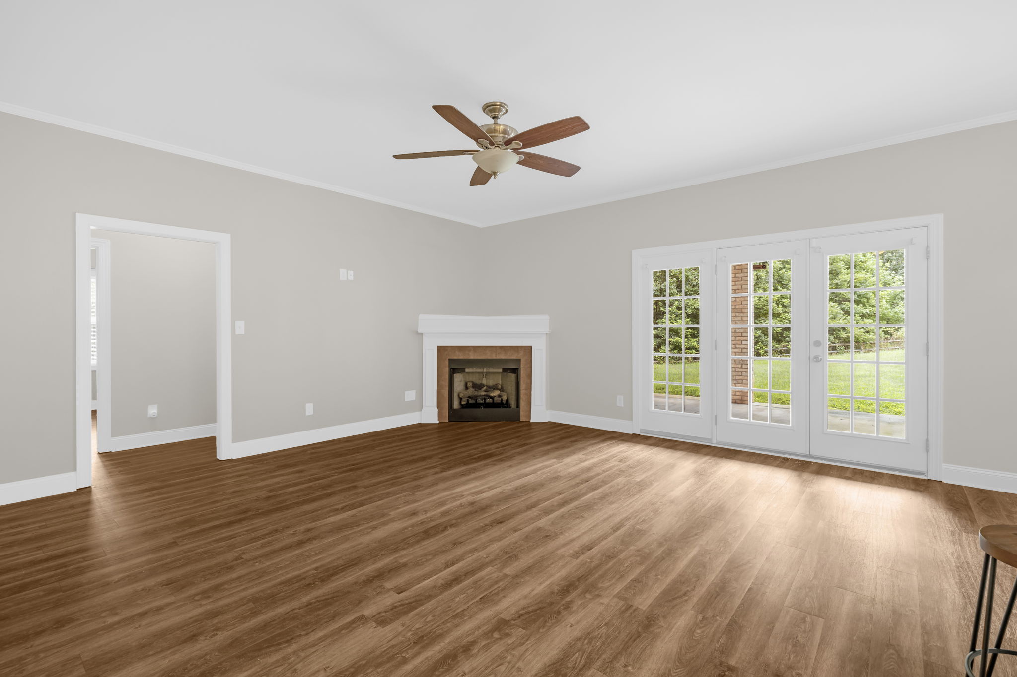 9127 County Line Rd-27