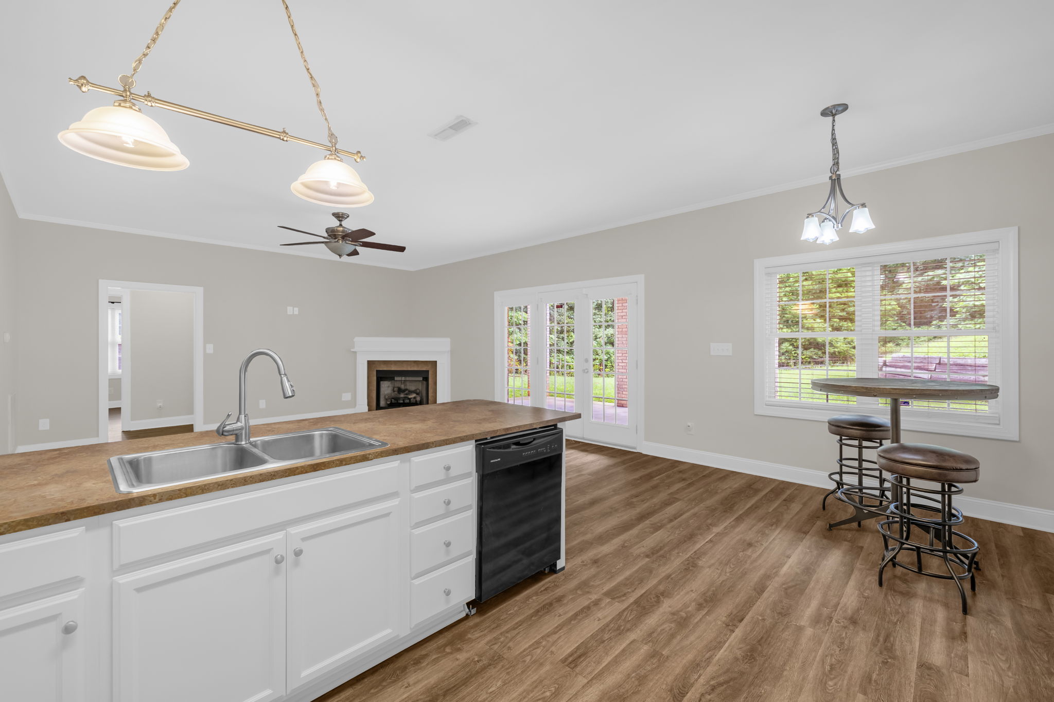 9127 County Line Rd-34