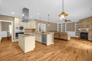 9127 County Line Rd-13