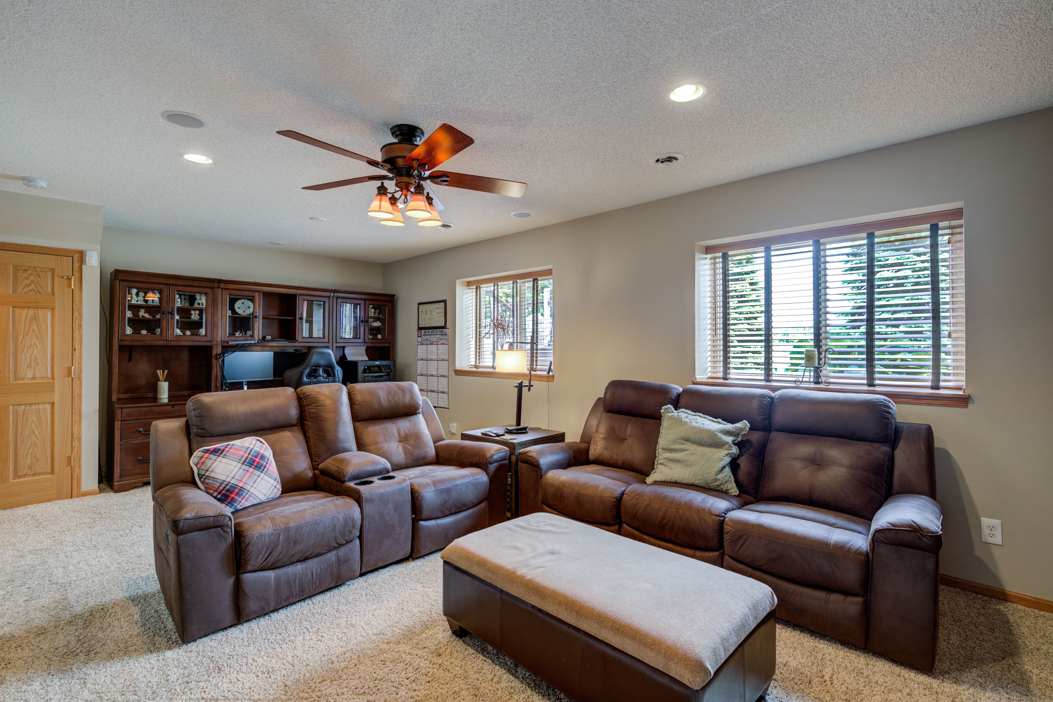 18 Family room