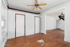 Property_Expressions_913_Lasalle (34) furniture removed.jpeg