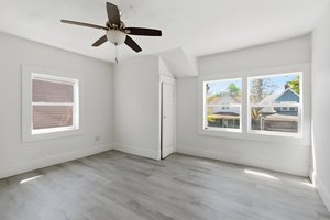 Property_Expressions_913_Lasalle (49) furniture removed.jpeg