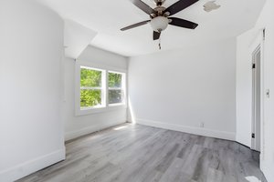 Property_Expressions_913_Lasalle (51) furniture removed.jpeg