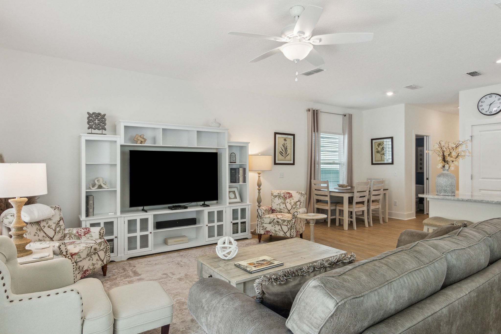 Family Room/Kitchen