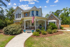 Welcome to 913 Seagrove St