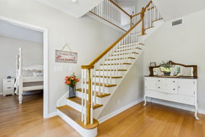 Stairway/Foyer