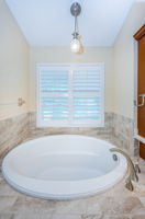Master Bathroom1b