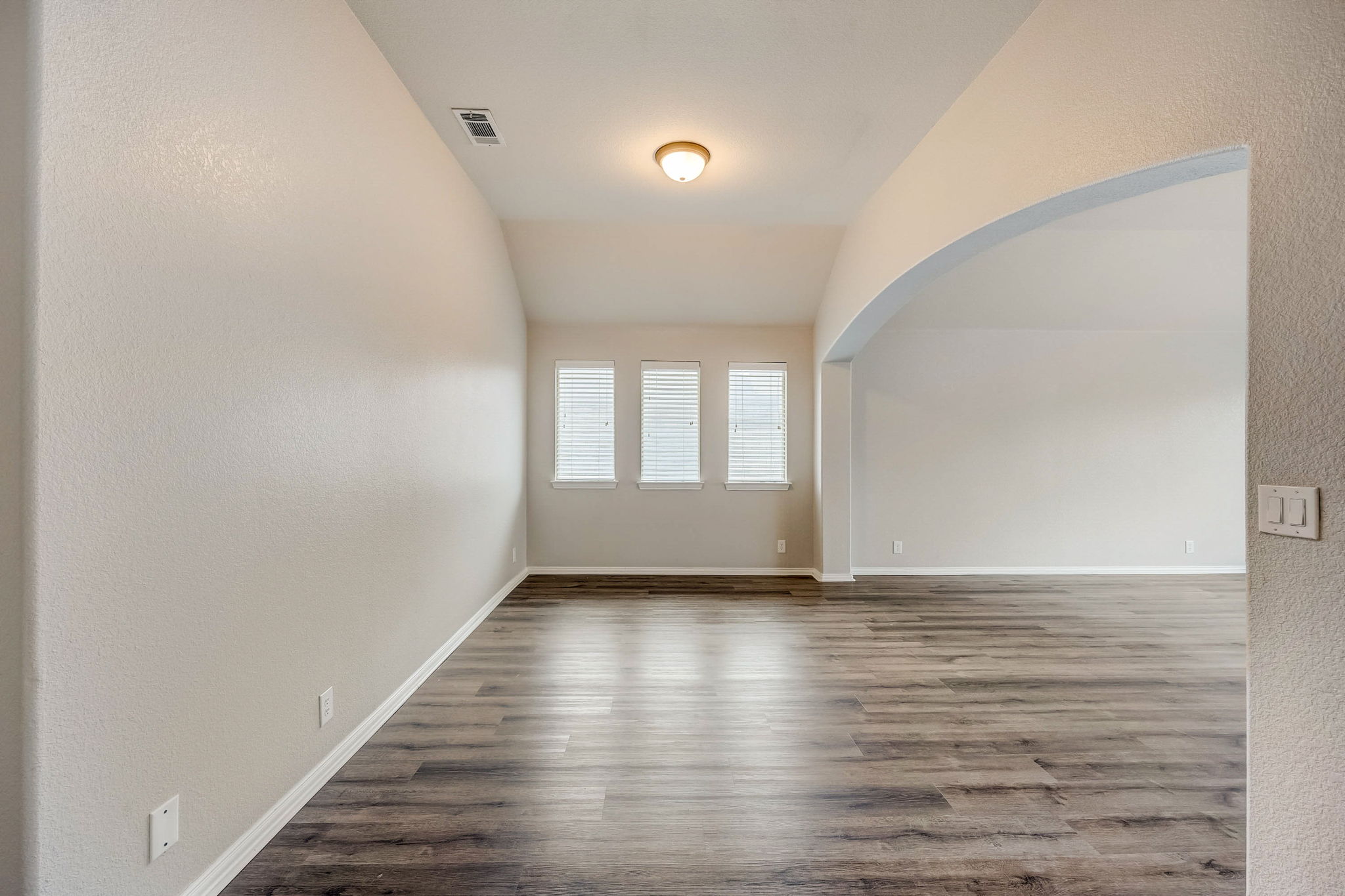 913 Willow Crest Dr Midlothian TX 76065 ShowingTime Listing Media 913 Willow Crest Dr Midlothian TX 76065 ShowingTime Listing Media