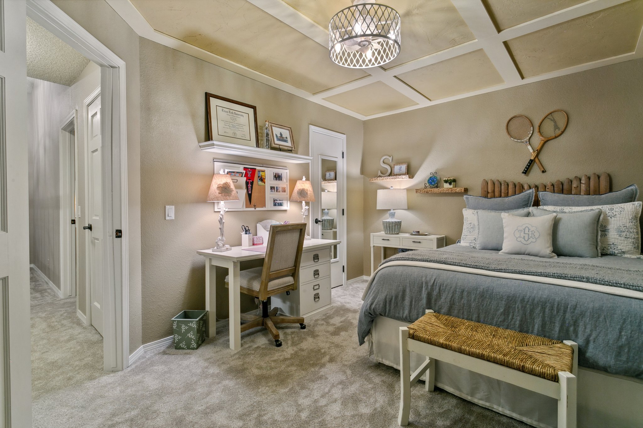 Upper Bedroom 4