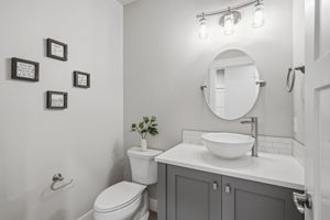  Photo 23