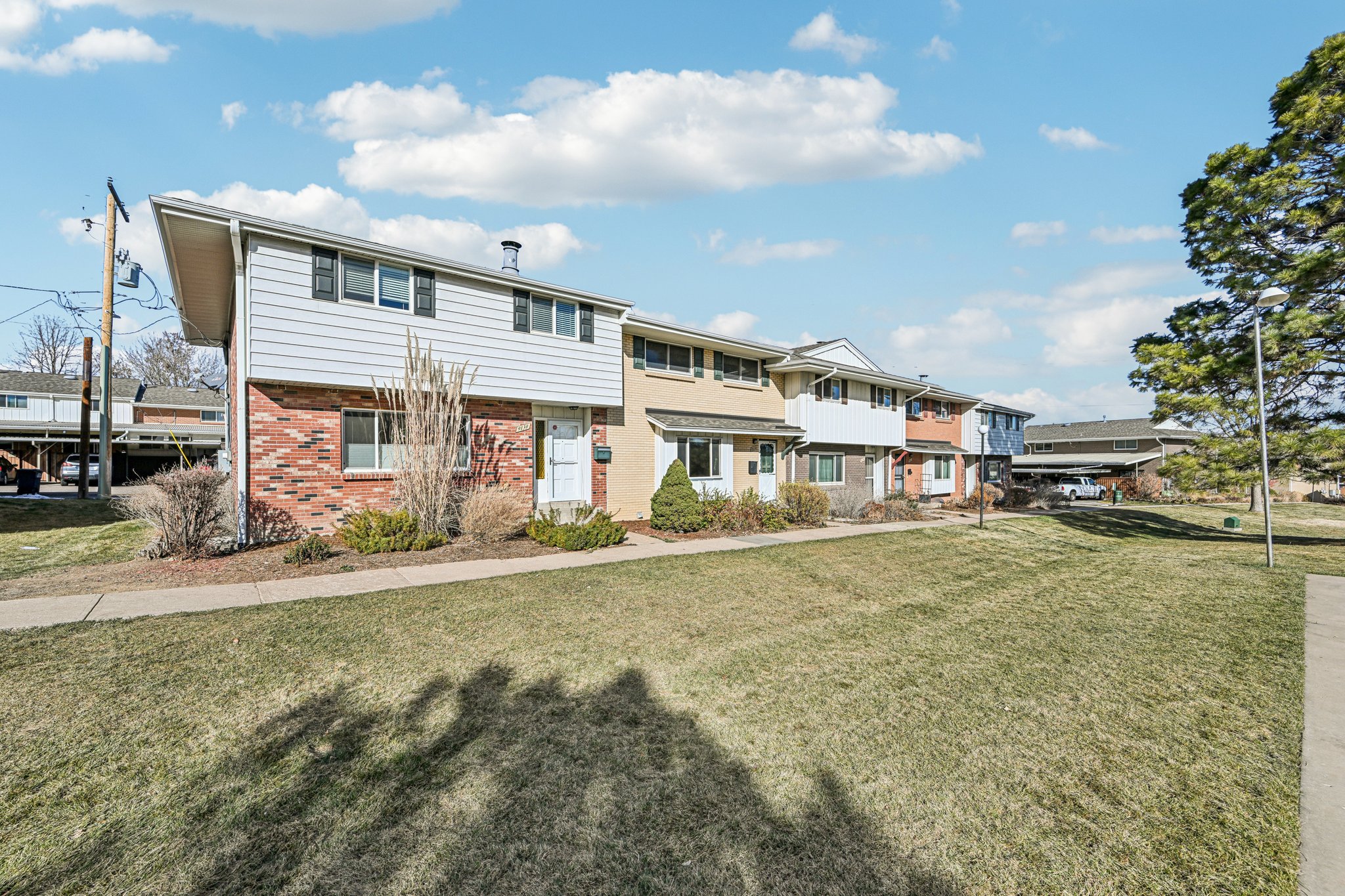 E Nassau Ave-S1112-003.jpg