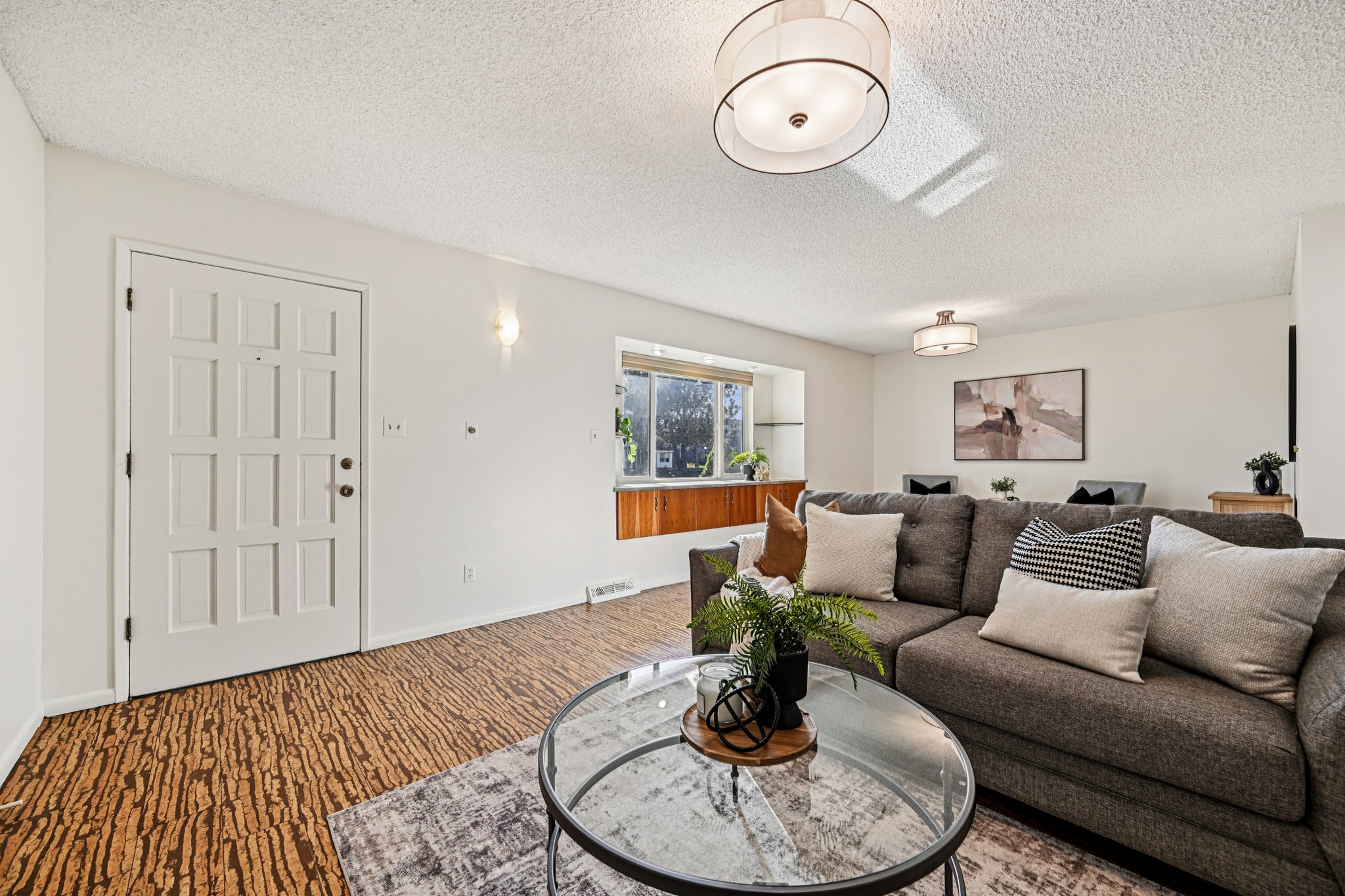 E Nassau Ave-S1112-010.jpg