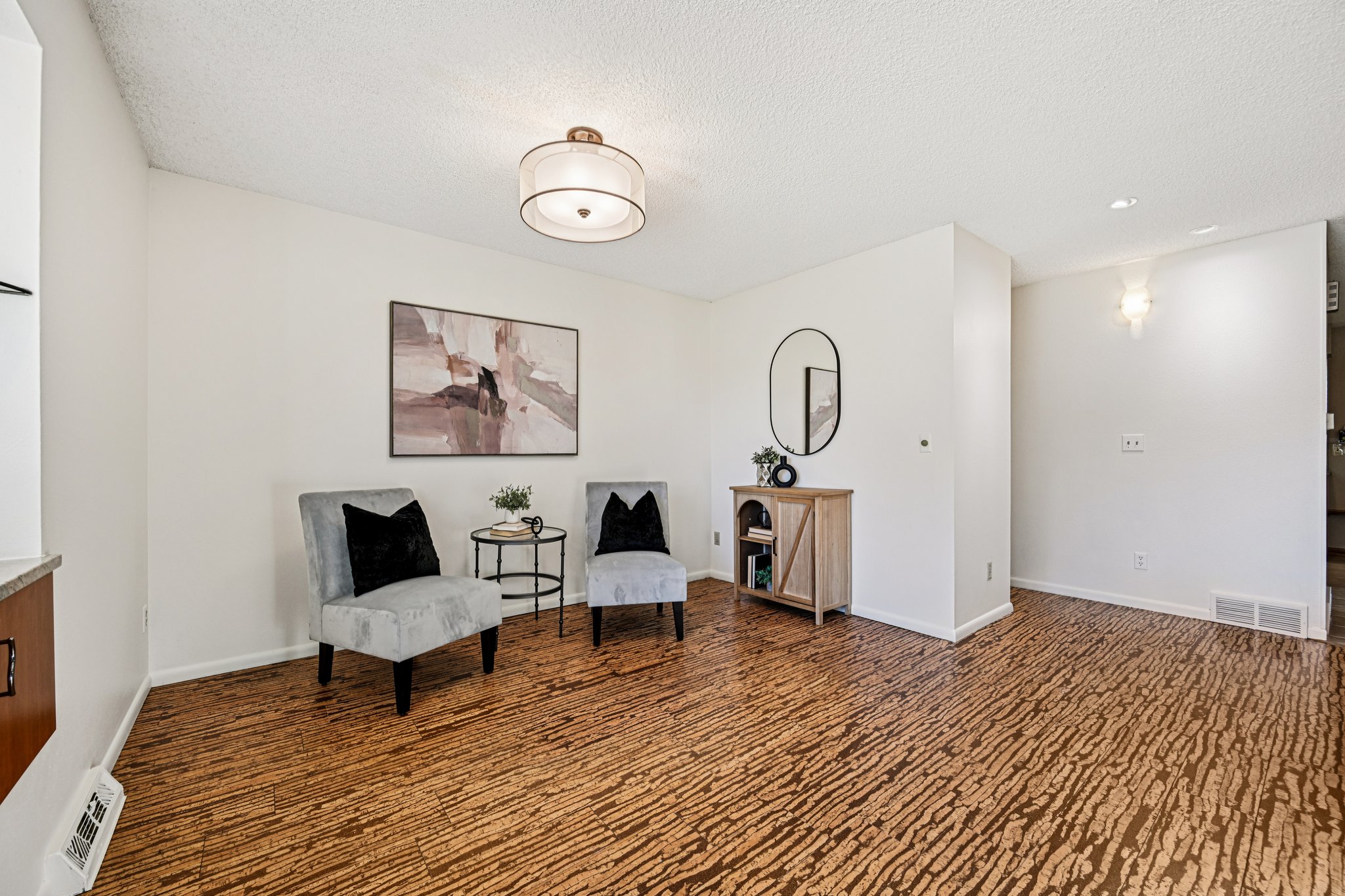 E Nassau Ave-S1112-011.jpg