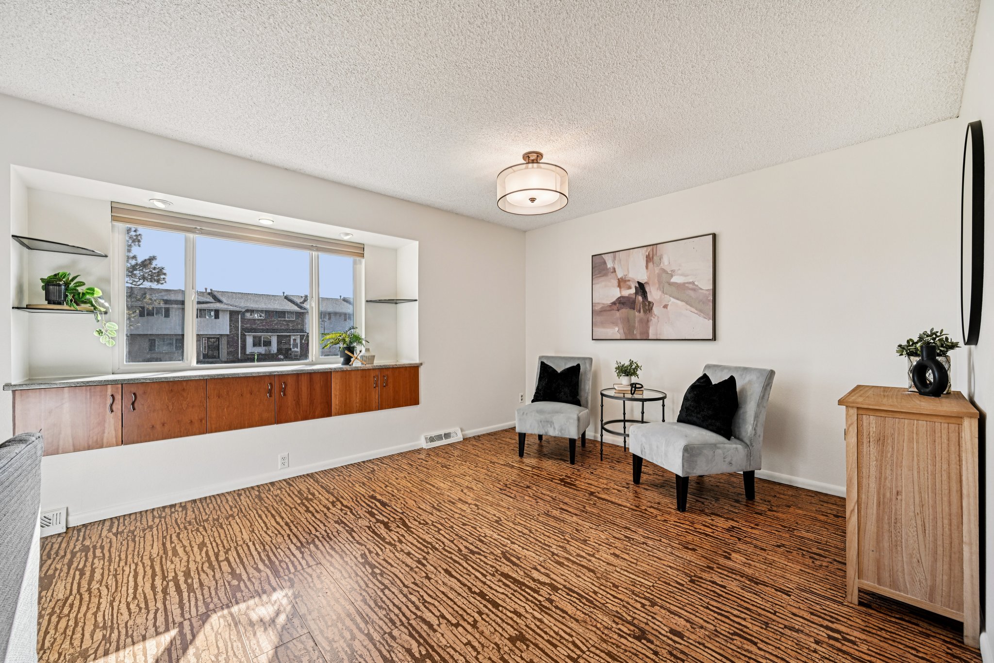 E Nassau Ave-S1112-012.jpg