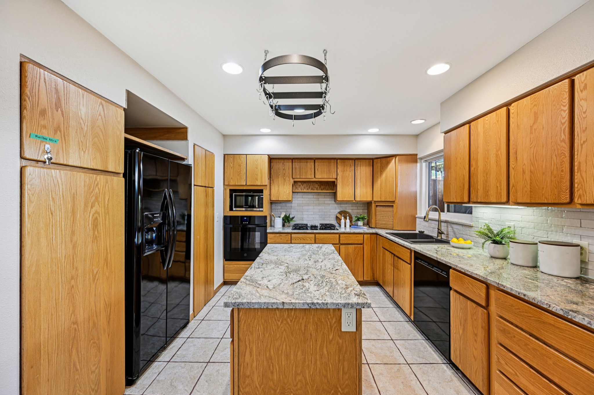 E Nassau Ave-S1112-018.jpg