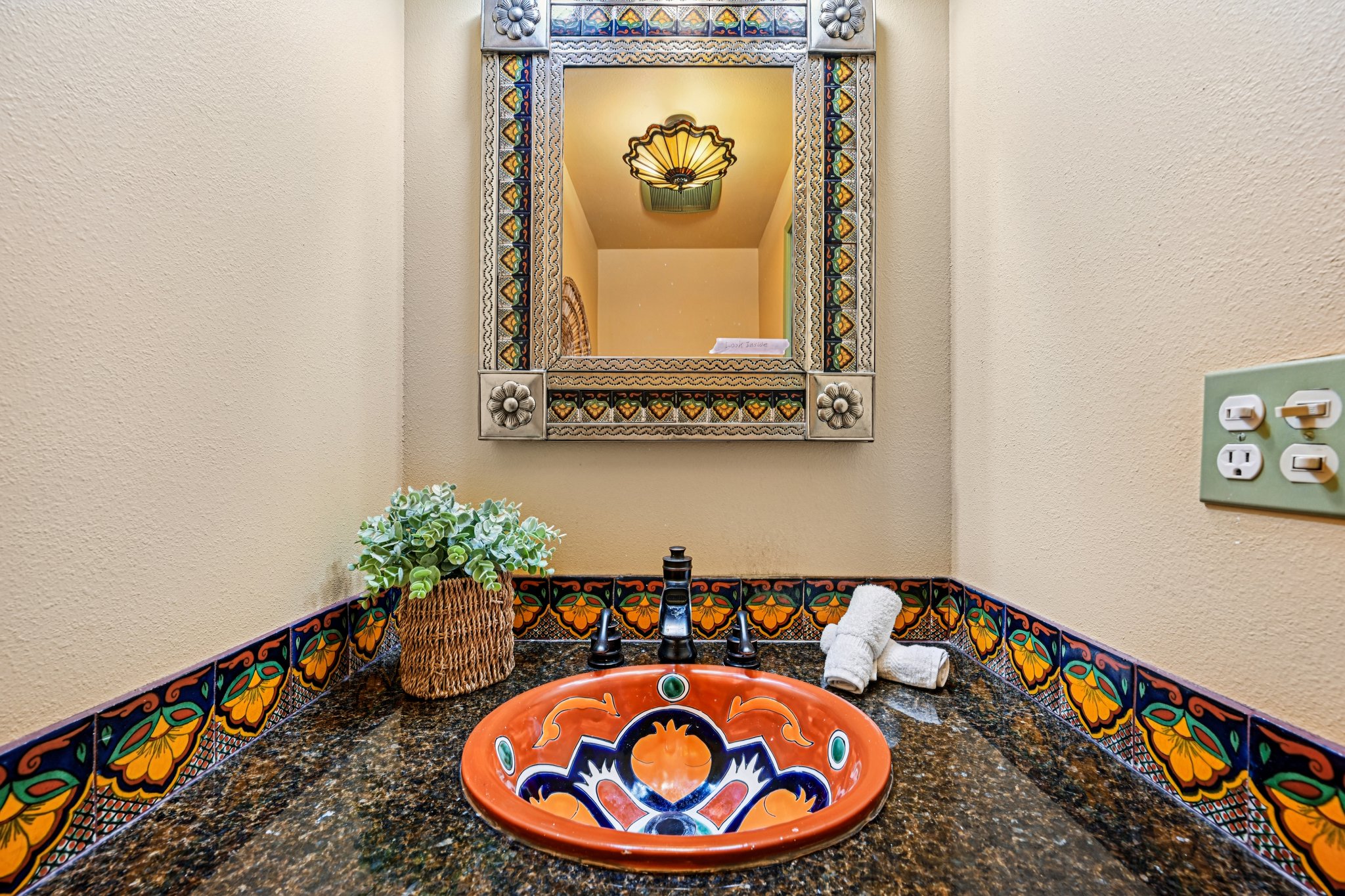 E Nassau Ave-S1112-024.jpg