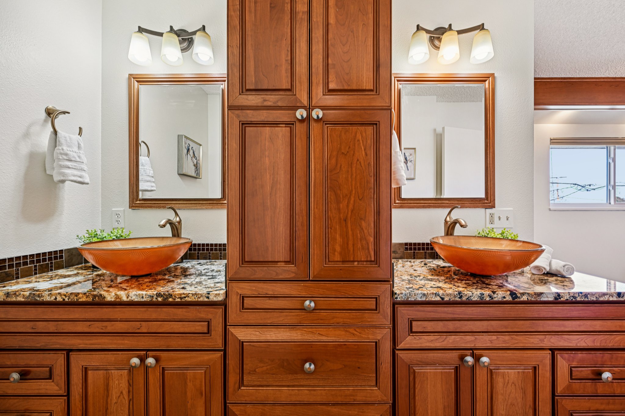 E Nassau Ave-S1112-039.jpg