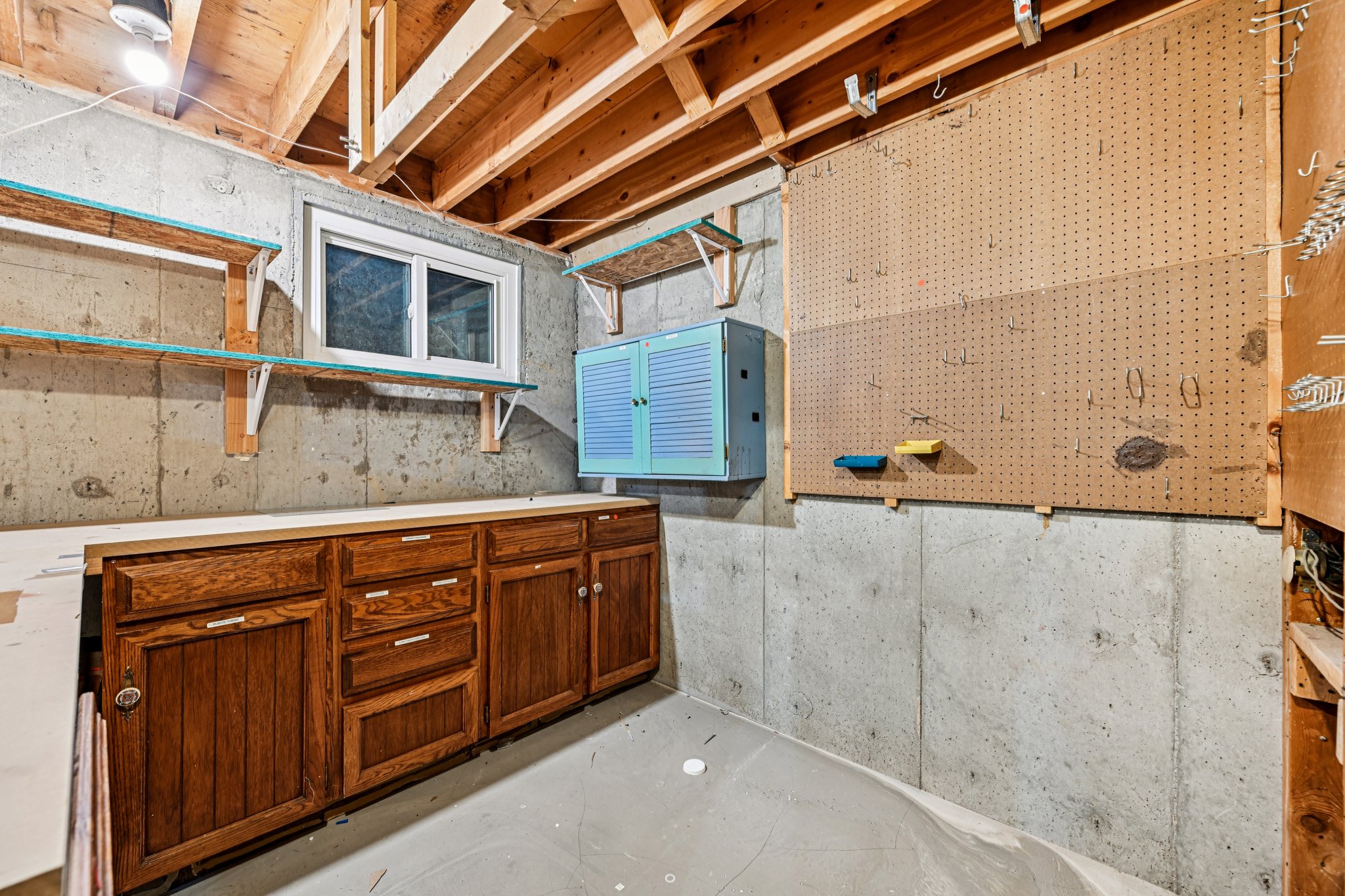 E Nassau Ave-S1112-042.jpg