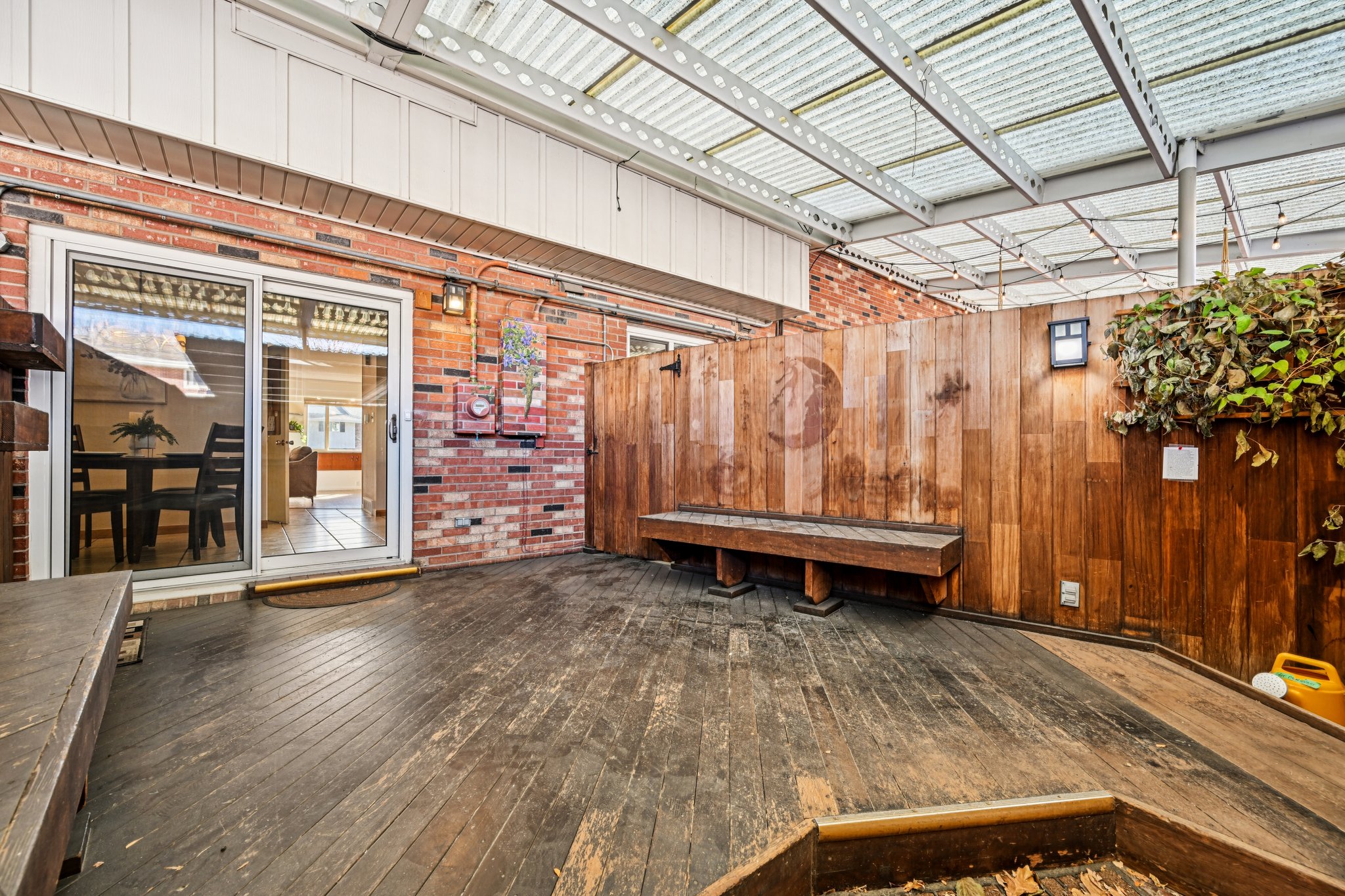 E Nassau Ave-S1112-044.jpg