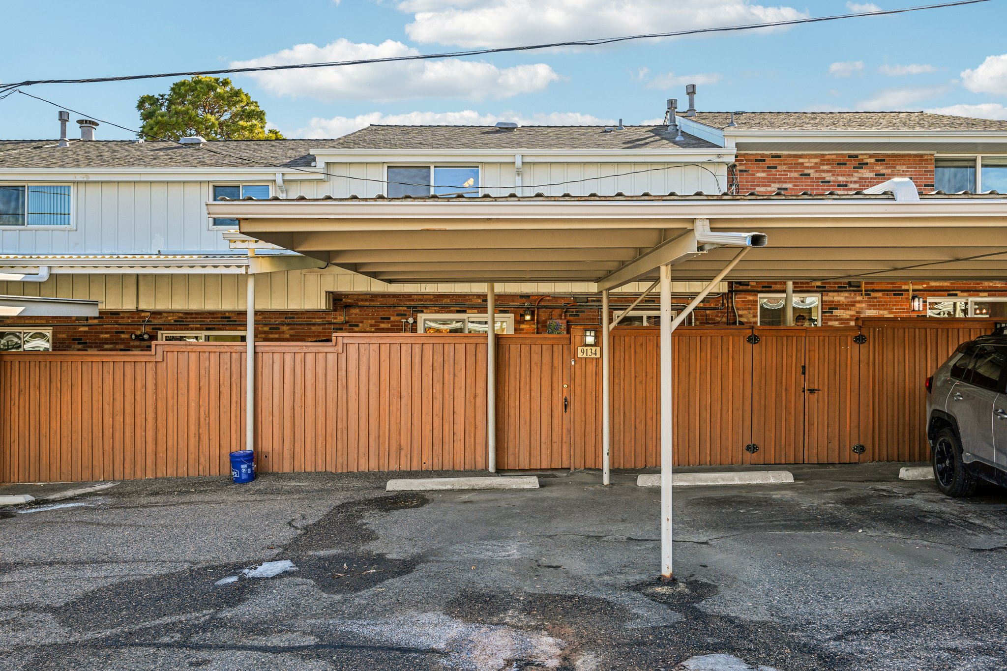 E Nassau Ave-S1112-048.jpg