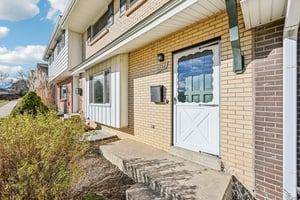 E Nassau Ave-S1112-006.jpg