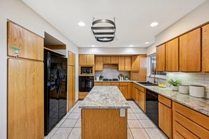 E Nassau Ave-S1112-018.jpg