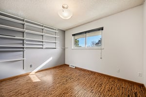 E Nassau Ave-S1112-032.jpg