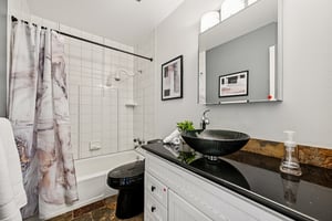 E Nassau Ave-S1112-033.jpg