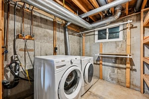 E Nassau Ave-S1112-043.jpg