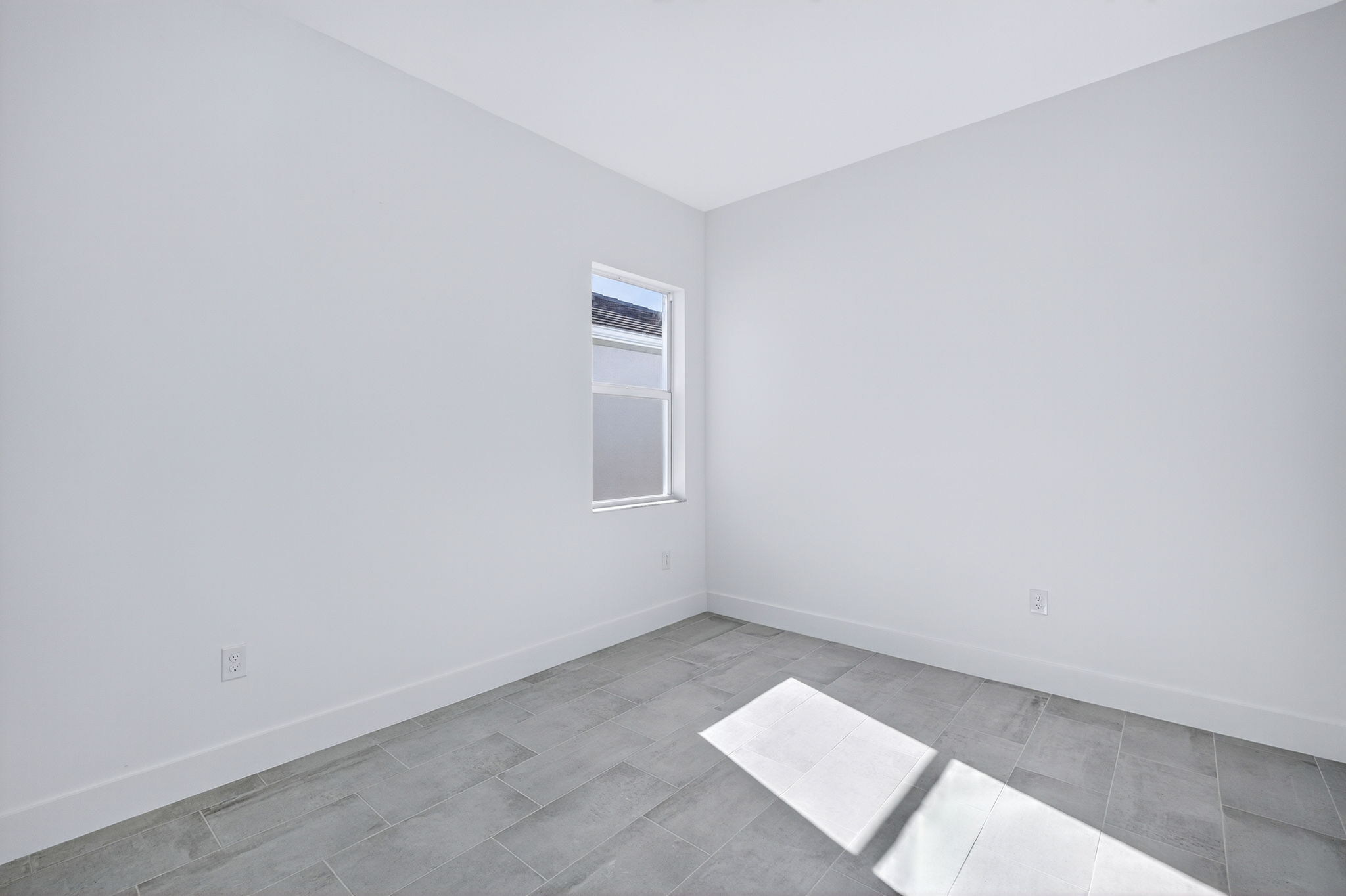 Guest Bedroom 2 - 1 of 2