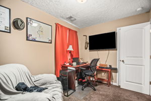  Photo 33