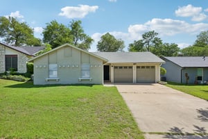 Hillside Oaks Dr-S3005-001.jpg