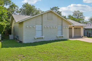 Hillside Oaks Dr-S3005-003.jpg