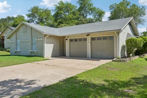 Hillside Oaks Dr-S3005-004.jpg