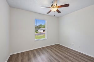 Hillside Oaks Dr-S3005-018.jpg