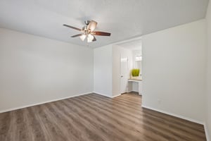 Hillside Oaks Dr-S3005-022.jpg