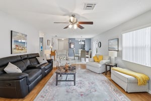 Mendoza Blvd-S1809-005.jpg