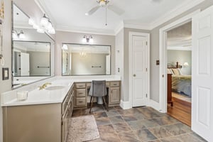 Newcastle Dr-S1006-042.jpg