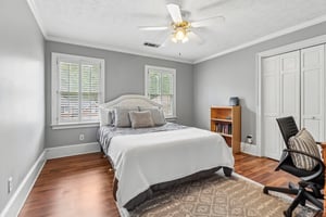 Newcastle Dr-S1006-048.jpg