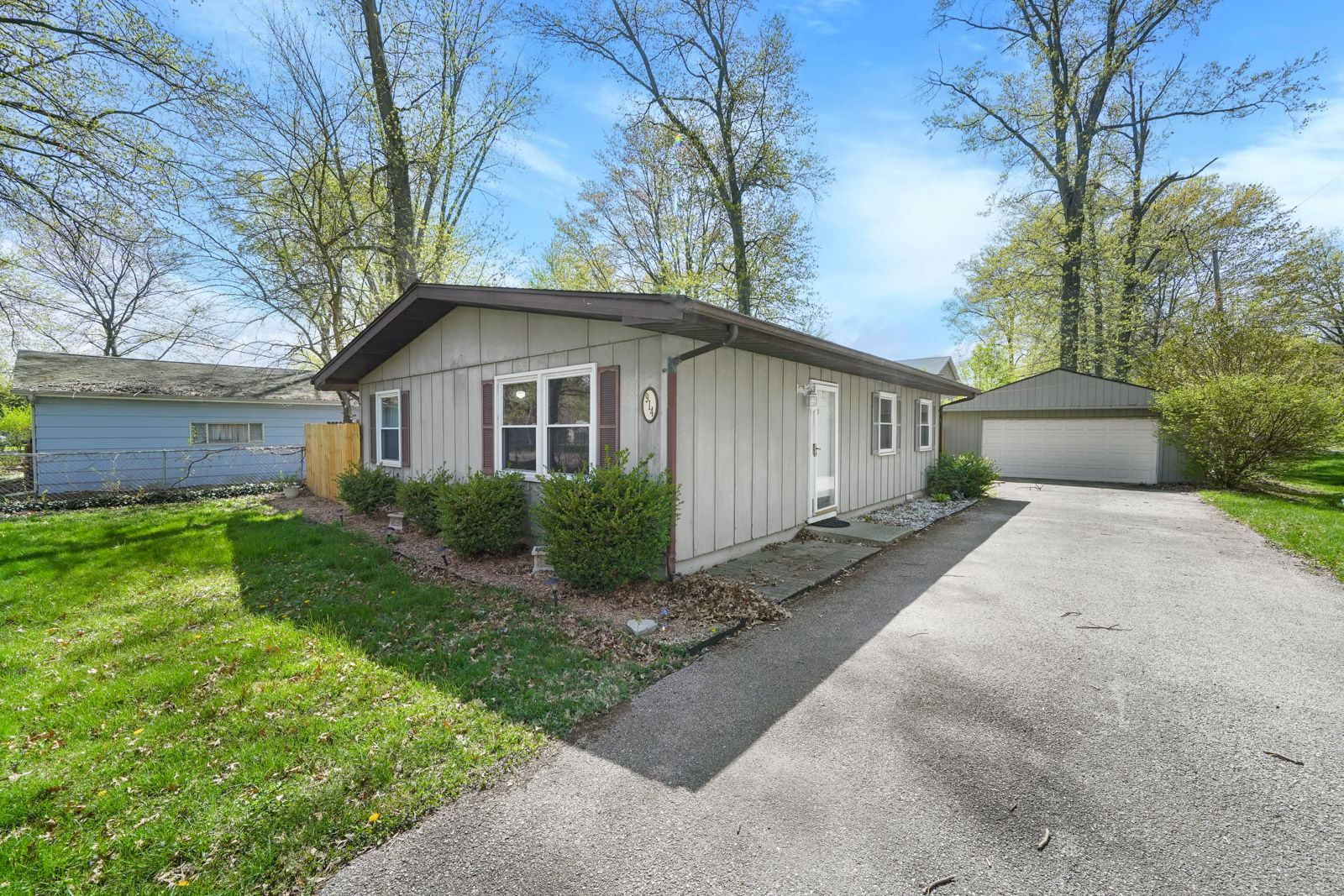 914 S 19th St, Chesterton, IN 46304 Skribull