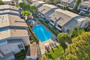 Gramercy Dr 198-0807-903.jpg
