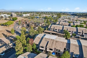 Gramercy Dr 198-S0807-030.jpg