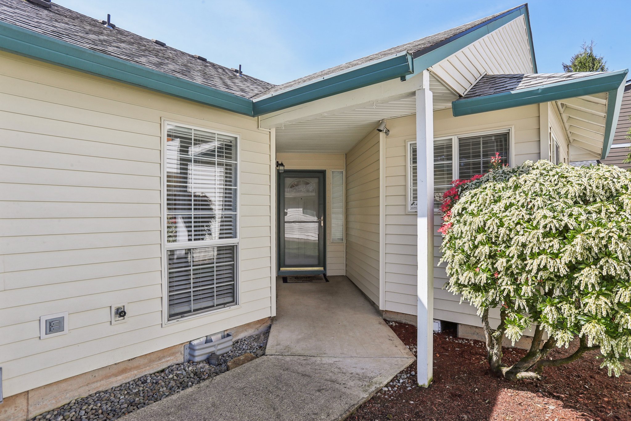 NE 54th St-S0704-003.jpg